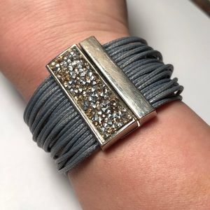 Multi strand bracelet with crystal magnetic clasp